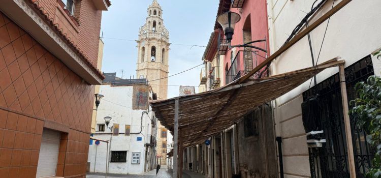 L’Ajuntament d’Alcalà-Alcossebre ajorna la XI Fira de la Tomata de Penjar per l’alerta per pluges i tempestes
