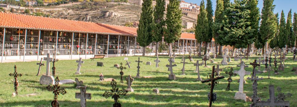 Actuacions de neteja i manteniment als cementeris de Morella de cara a Tots Sants