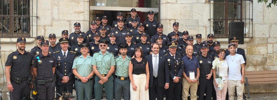 Celebració del patró de la Policia Local, amb formació, revista dels agents i lliurament de distincions