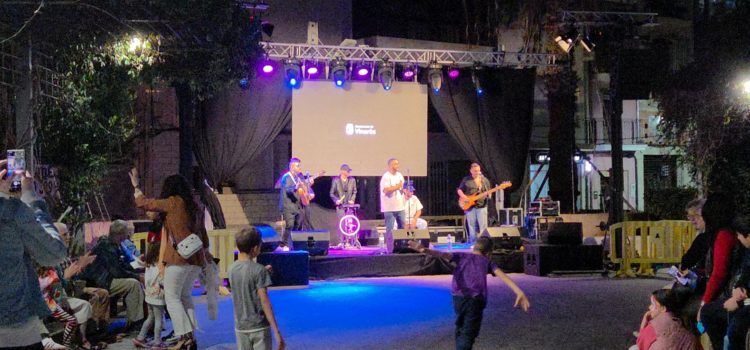 Primer Dia del Comerç Local amb tallers i el grup Khalifa Rumba