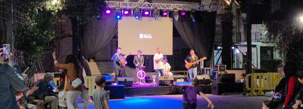 Primer Dia del Comerç Local amb tallers i el grup Khalifa Rumba