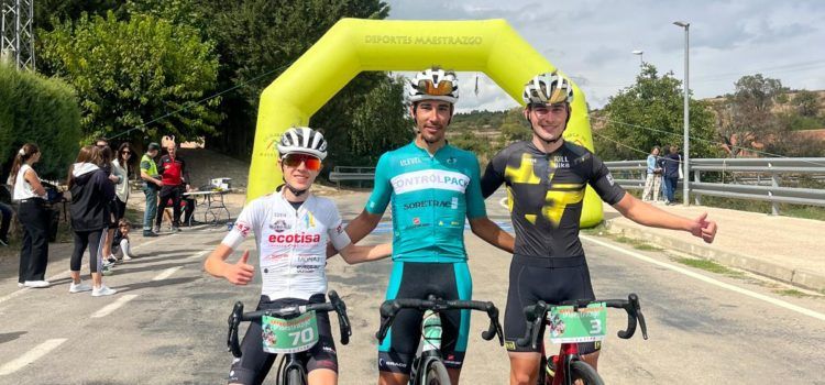 Izán Monroig y Alba Herrero se imponen en una Cicloturista del Maestrazgo, que pasó por Els Ports, con más de 100 corredores