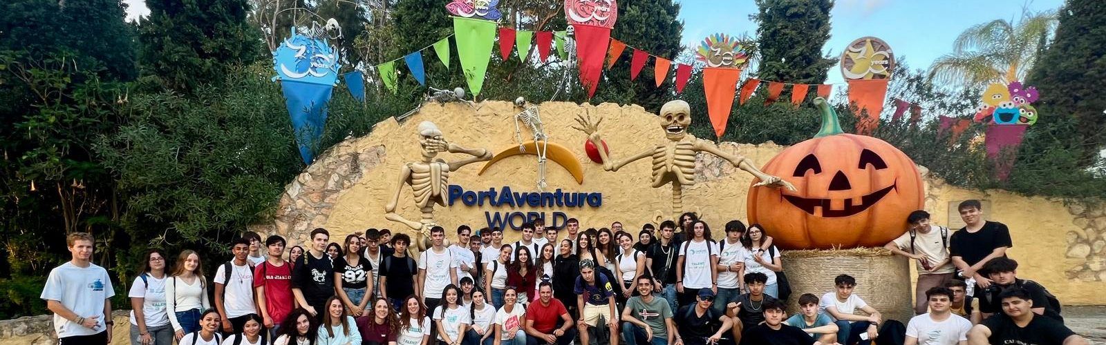 IES Joan Coromines: L’alumnat d’Administració, Informàtica i E. Física participa en el tercer Hackathon de PortAventura