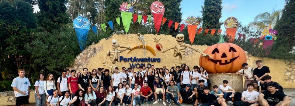 IES Joan Coromines: L’alumnat d’Administració, Informàtica i E. Física participa en el tercer Hackathon de PortAventura