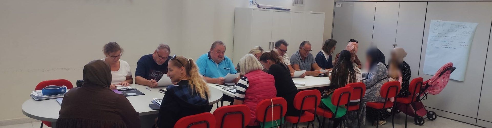 Las Aulas de Acogida arrancan el curso en la Mancomunidad Baix Maestrat para facilitar la integración de personas recién llegadas
