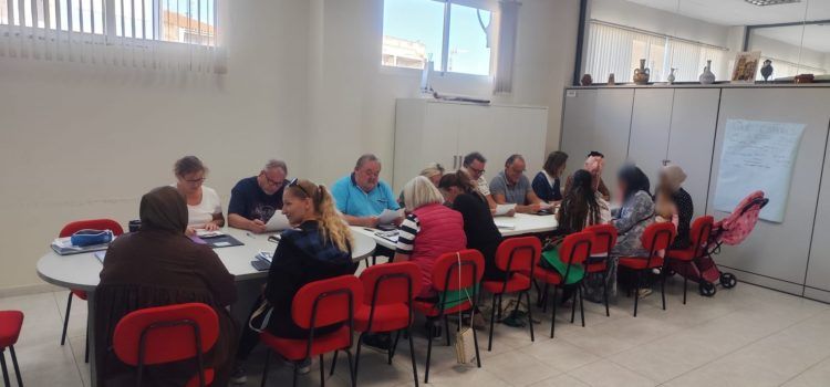 Las Aulas de Acogida arrancan el curso en la Mancomunidad Baix Maestrat para facilitar la integración de personas recién llegadas
