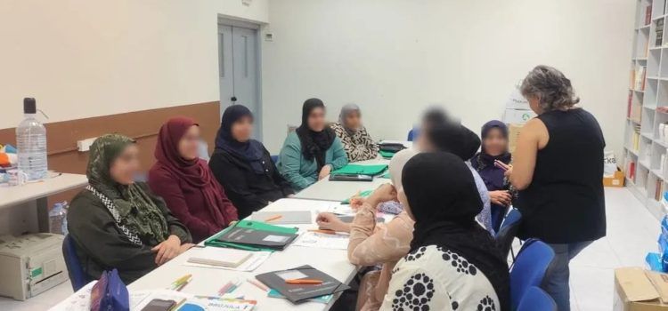 42 veïns i veïnes de Càlig participen en el nou curs d’acollida