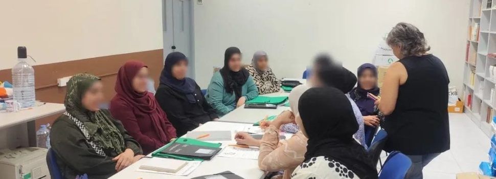 42 veïns i veïnes de Càlig participen en el nou curs d’acollida