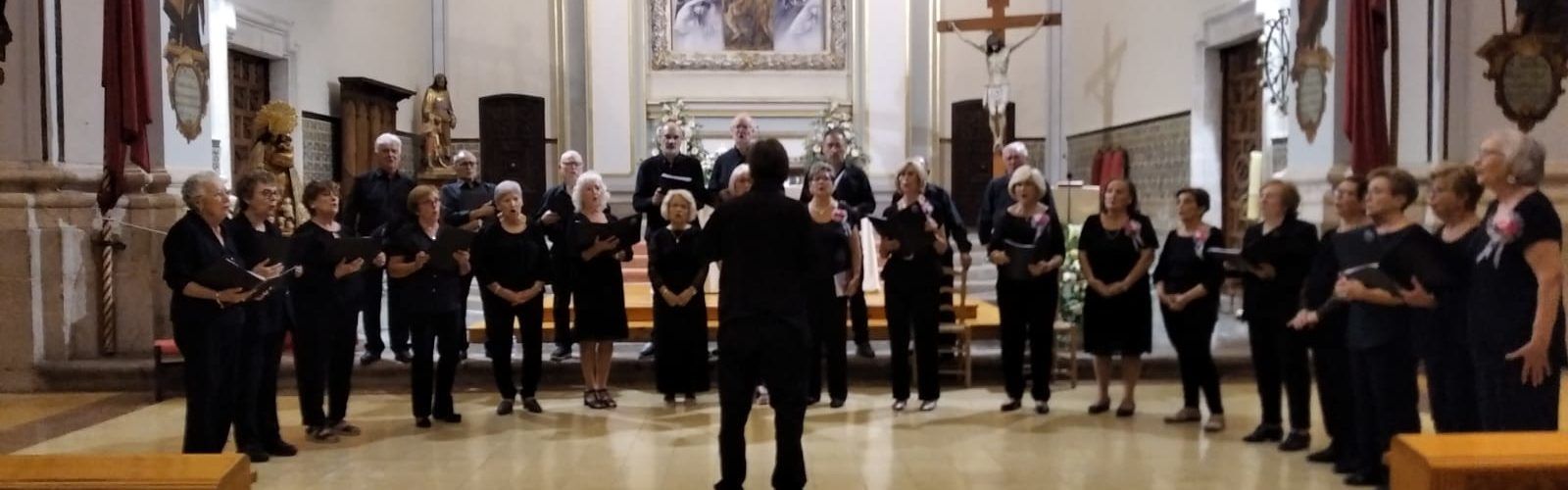 L’Orfeó Vinarossenc actua a Alcalà de Xivert en el Dia de la Comunitat Valenciana