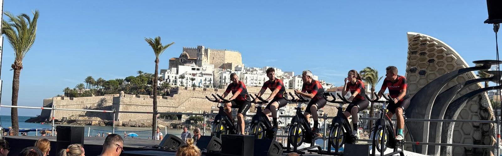 Peníscola pedala per la investigació del càncer infantil