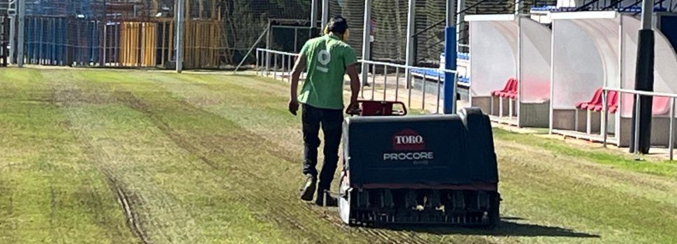 L’Ajuntament de Rossell realitza treballs de ressembra al Camp de Futbol Municipal “La Planeta”