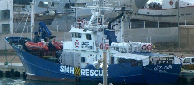 Anuladas las liquidaciones de tasas portuarias impuestas a SMH por el buque de rescate Aita Mari