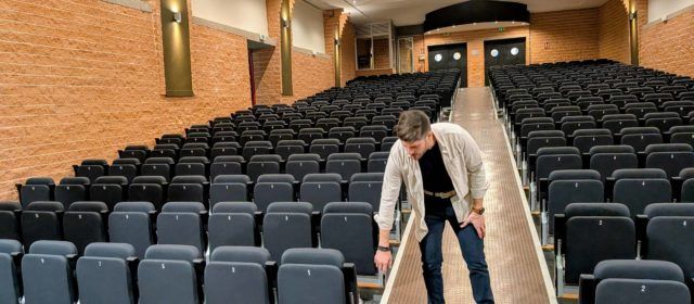 Benicarló renova el pati de butaques i millora l’equipament de l’Auditori Pedro Mercader