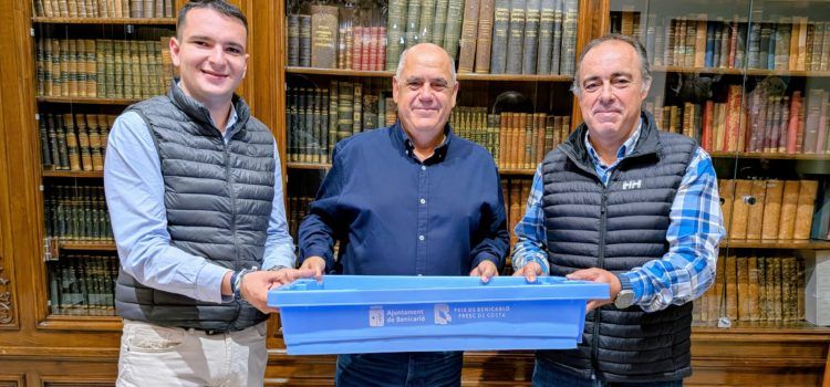 Benicarló i la Confraria de Pescadors signen un conveni per a impulsar la marca ‘Peix de Benicarló’