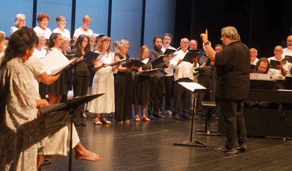 El programa Campus Obert de la Universitat Jaume I porta a l’Auditori de Vinaròs l’Orfeó UJI amb el concert “Una vida amb cor”