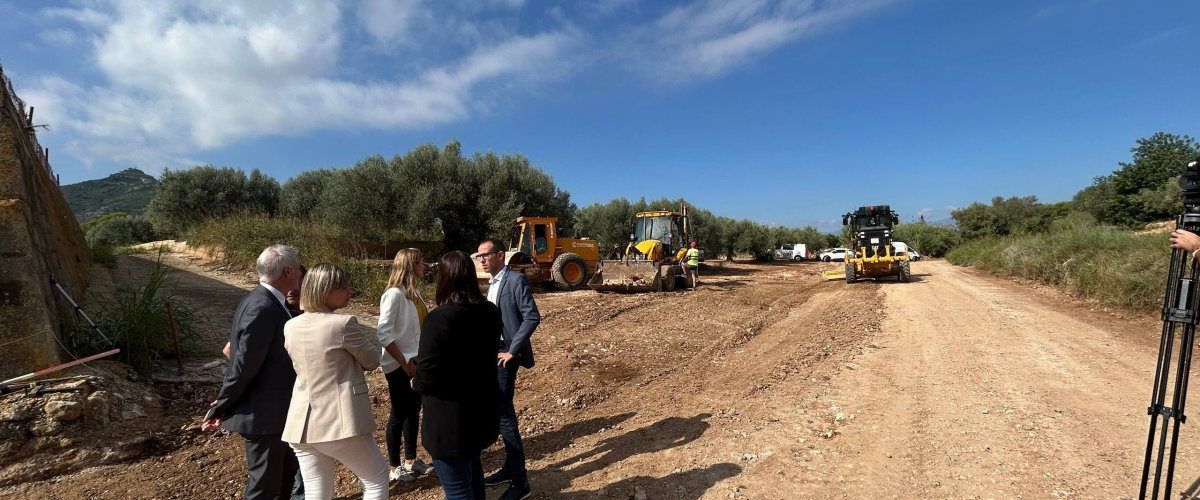 La presidenta de la Diputació visita Amposta, on es calcula en 500.000 euros els danys, per conèixer les conseqüències dels aiguats