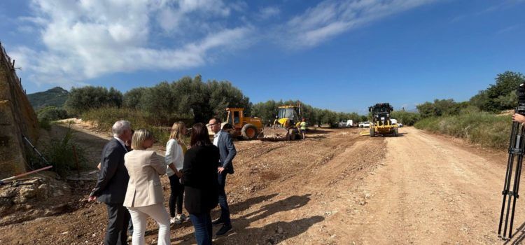 La presidenta de la Diputació visita Amposta, on es calcula en 500.000 euros els danys, per conèixer les conseqüències dels aiguats