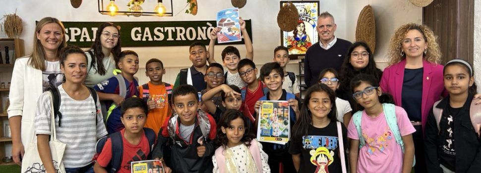 Amposta impulsa el projecte educatiu “Mengem sa, Mengem de Mercat” per apropar els escolars al Mercat Municipal