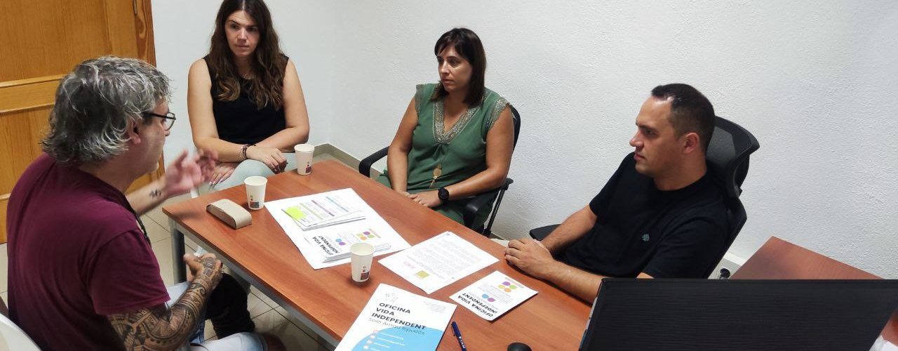 La Mancomunitat Baix Maestrat i l’OVI Sole Arnau Ripollés reforcen la seua col·laboració per promoure la vida independent