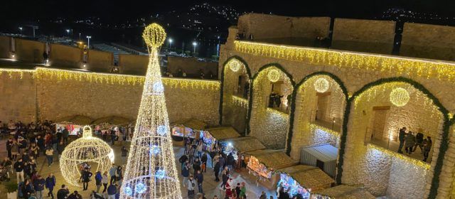 Peníscola omplirà de llum i color el cel per a encendre el seu espectacular enllumenat nadalenc