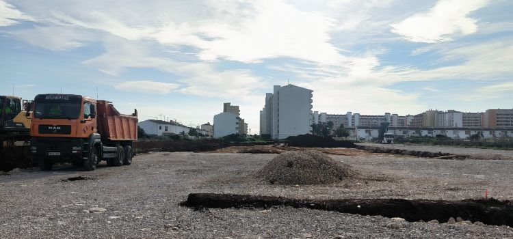 Avanzan según lo previsto las obras del parking disuasorio que conectará con la Playa Norte de Peñíscola