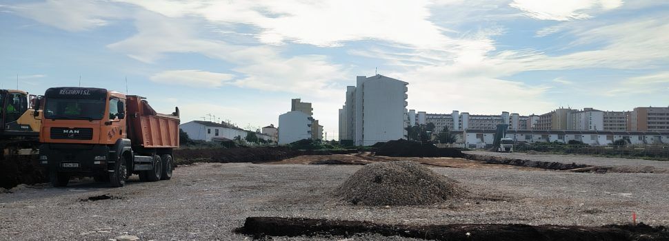 Avanzan según lo previsto las obras del parking disuasorio que conectará con la Playa Norte de Peñíscola