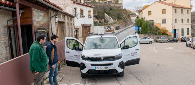 L’Ajuntament de Morella compra una furgoneta elèctrica per a la brigada municipal