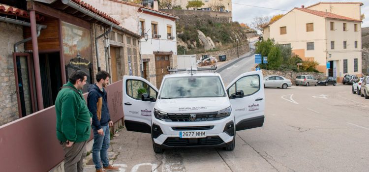 L’Ajuntament de Morella compra una furgoneta elèctrica per a la brigada municipal