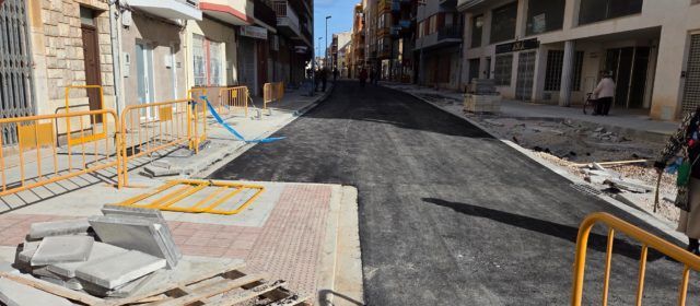 Fotos: el carrer Arxipreste Bono, a poc d’acabar les obres