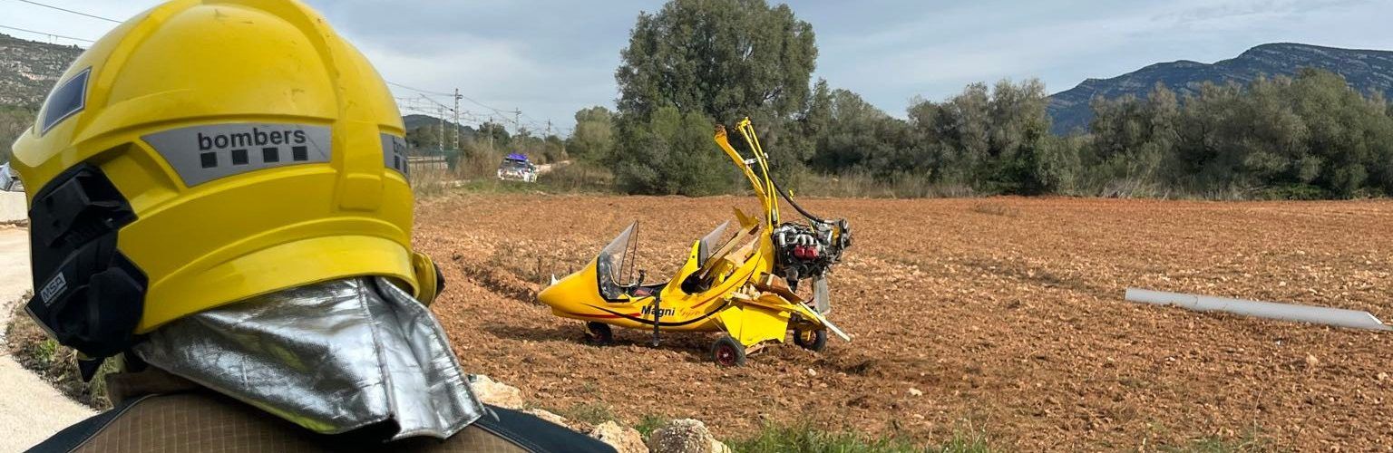 Un ferit en accidentar-se un autogir al camp d’aviació d’Ulldecona