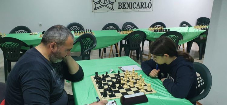 Molta emoció en la penúltima ronda del Social d’escacs de Benicarló