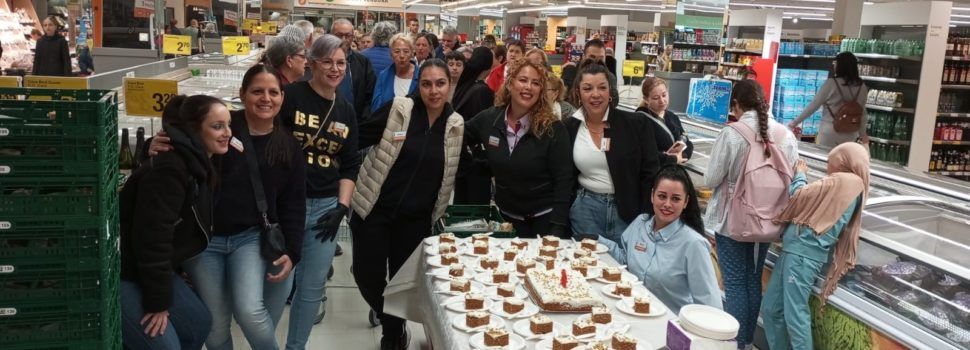 Consum celebra el seu 50è Aniversari amb pastís per a la clientela
