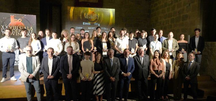 La Diputació premia el Club Voleibol Vinaròs en la XXVIII Gala de l’Esport Provincial celebrada a Peníscola