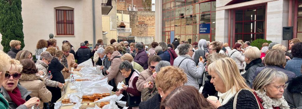 Alcanar reuneix 330 dones en una trobada comarcal festiva i reivindicativa
