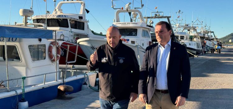La Diputació de Castelló reconeix en el Dia de la Pesca l’esforç diari dels pescadors i mostra la seua defensa