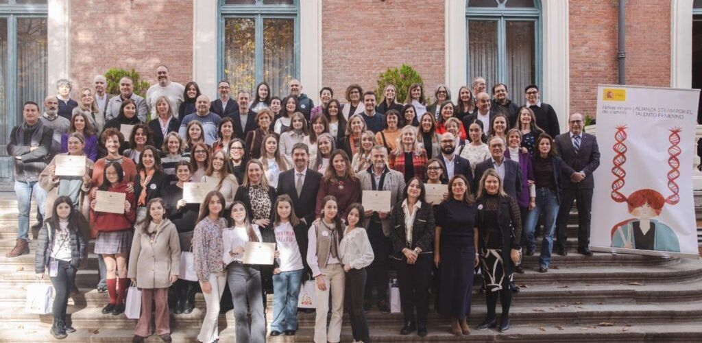 L’Institut Montsià rep el Premi Aliança Steam pel Talent Femení