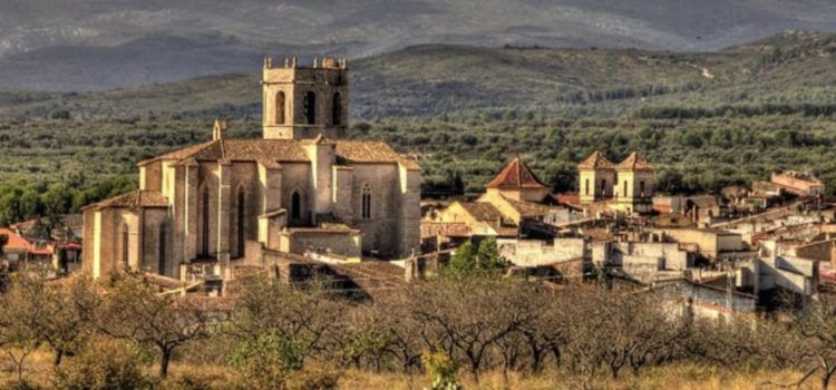 Sant Mateu acull una trobada amb les escriptores Magda Simó i Maria Climent