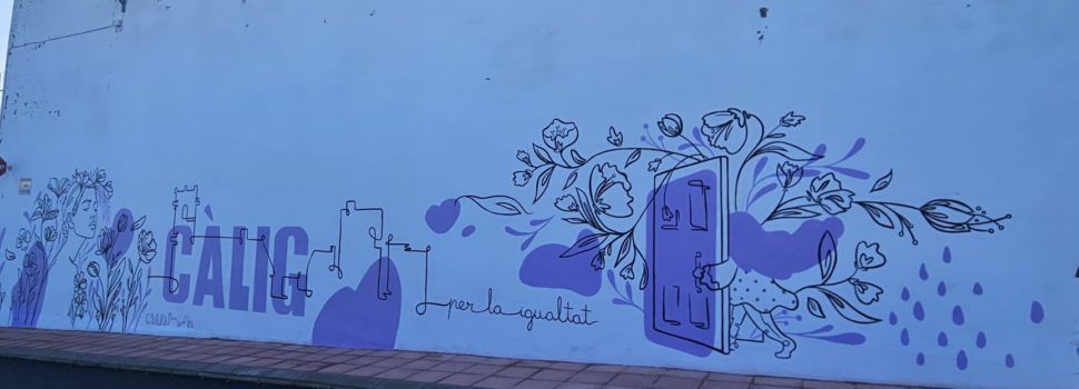 Càlig finalitza el mural “Dona pinzellades per la igualtat”