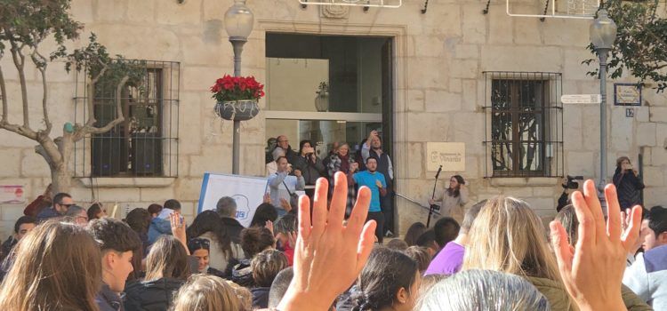 Ball i lectura del manifest de les entitats que treballen amb persones amb discapacitat