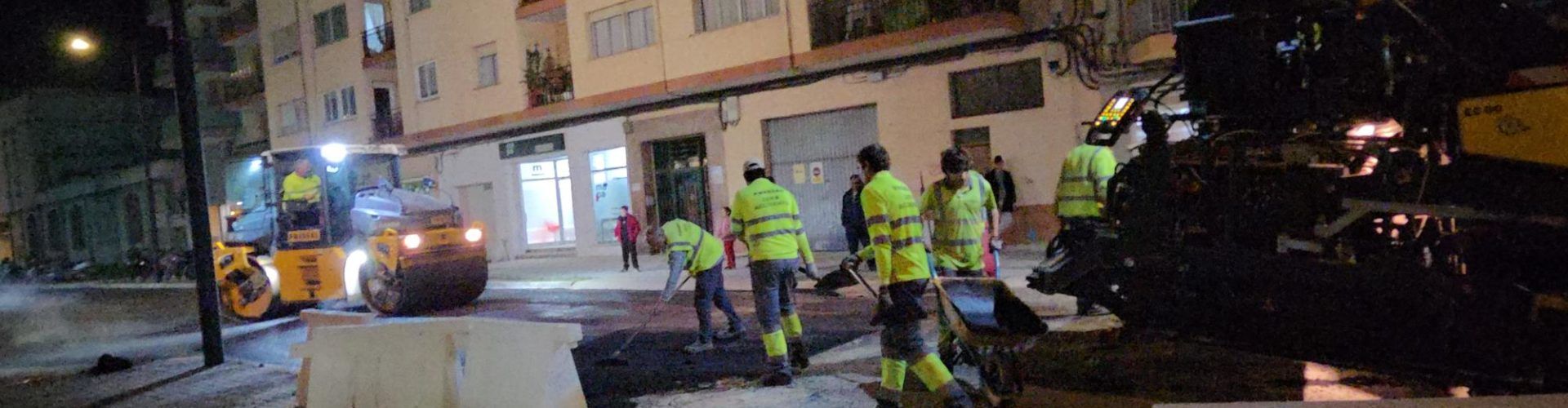 Asfalten l’avinguda de la Llibertat