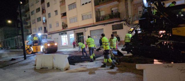 Asfalten l’avinguda de la Llibertat