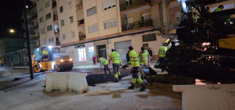 Asfalten l’avinguda de la Llibertat