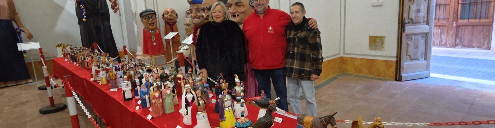 Presentació de la IV Exposició de Figures en Miniatura de Nanos i Gegants