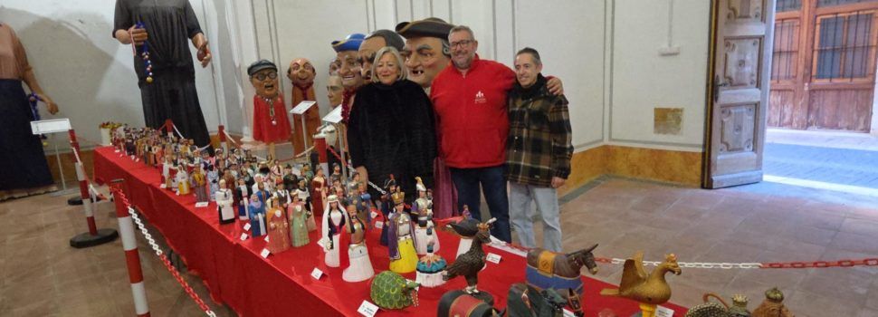 Presentació de la IV Exposició de Figures en Miniatura de Nanos i Gegants