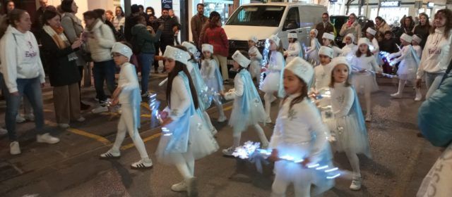 Rua de Nadal a càrrec de l’Acadèmia de Ball Esplai
