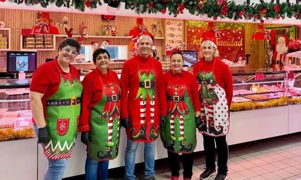 El Mercat Central de Benicarló s’ompli d’esperit nadalenc amb el concurs «El nostre Nadal»