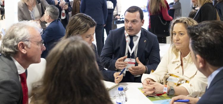 La província de Castelló mostra les seues bondats turístiques en les accions promocionals i reunions a Fitur 2026