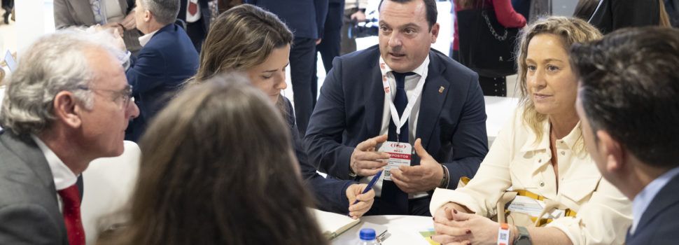 La província de Castelló mostra les seues bondats turístiques en les accions promocionals i reunions a Fitur 2026