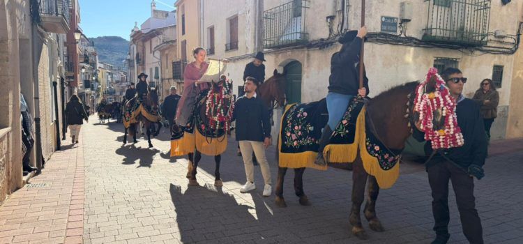 Albocàsser dona inici a la festa de Sant Antoni amb el pregó