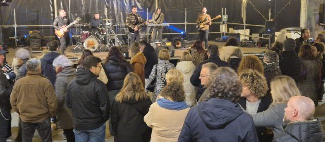 Actuació de Defectos a l’Espai de Nadal